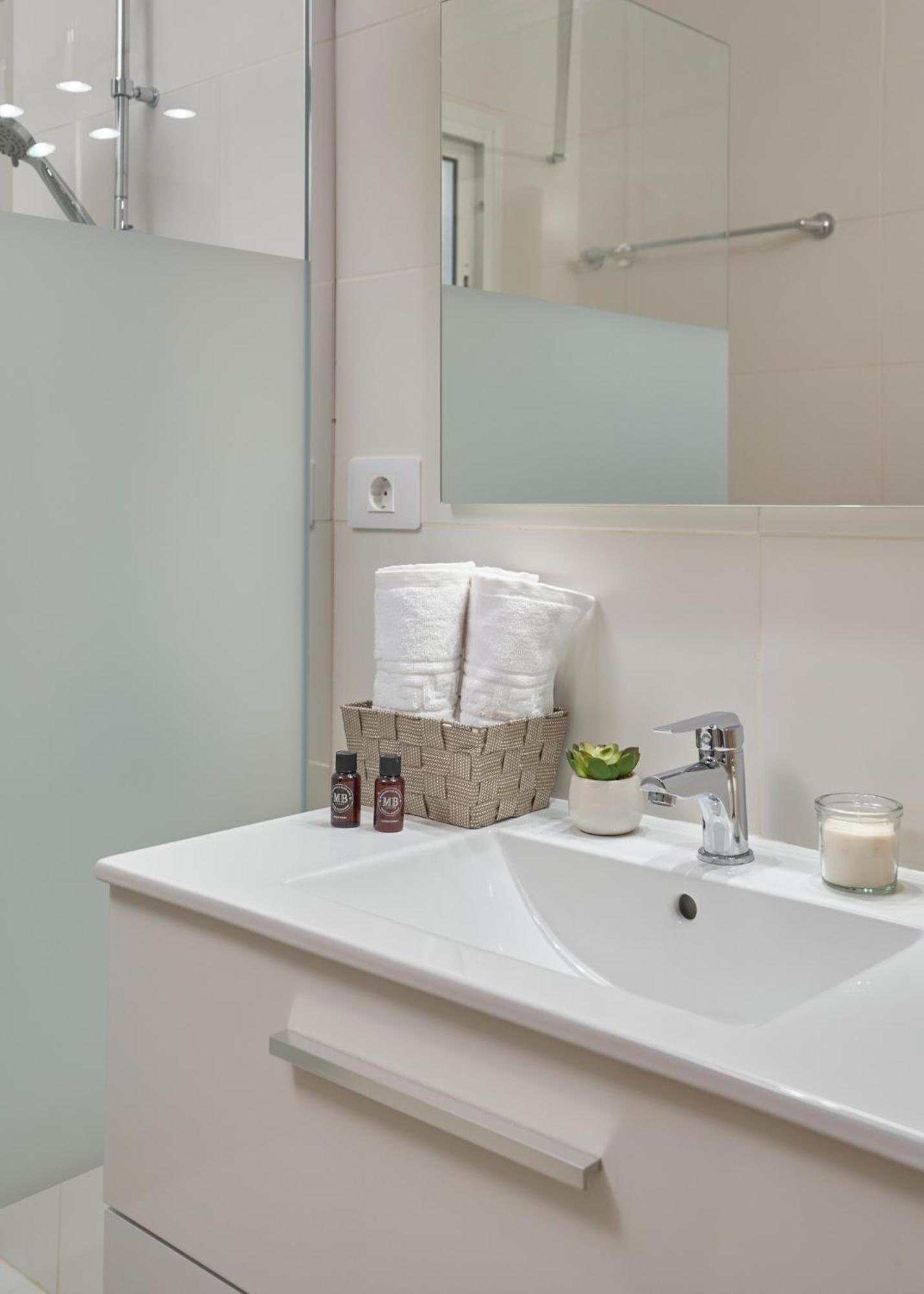 Timon Suites San Agustin Екстериор снимка