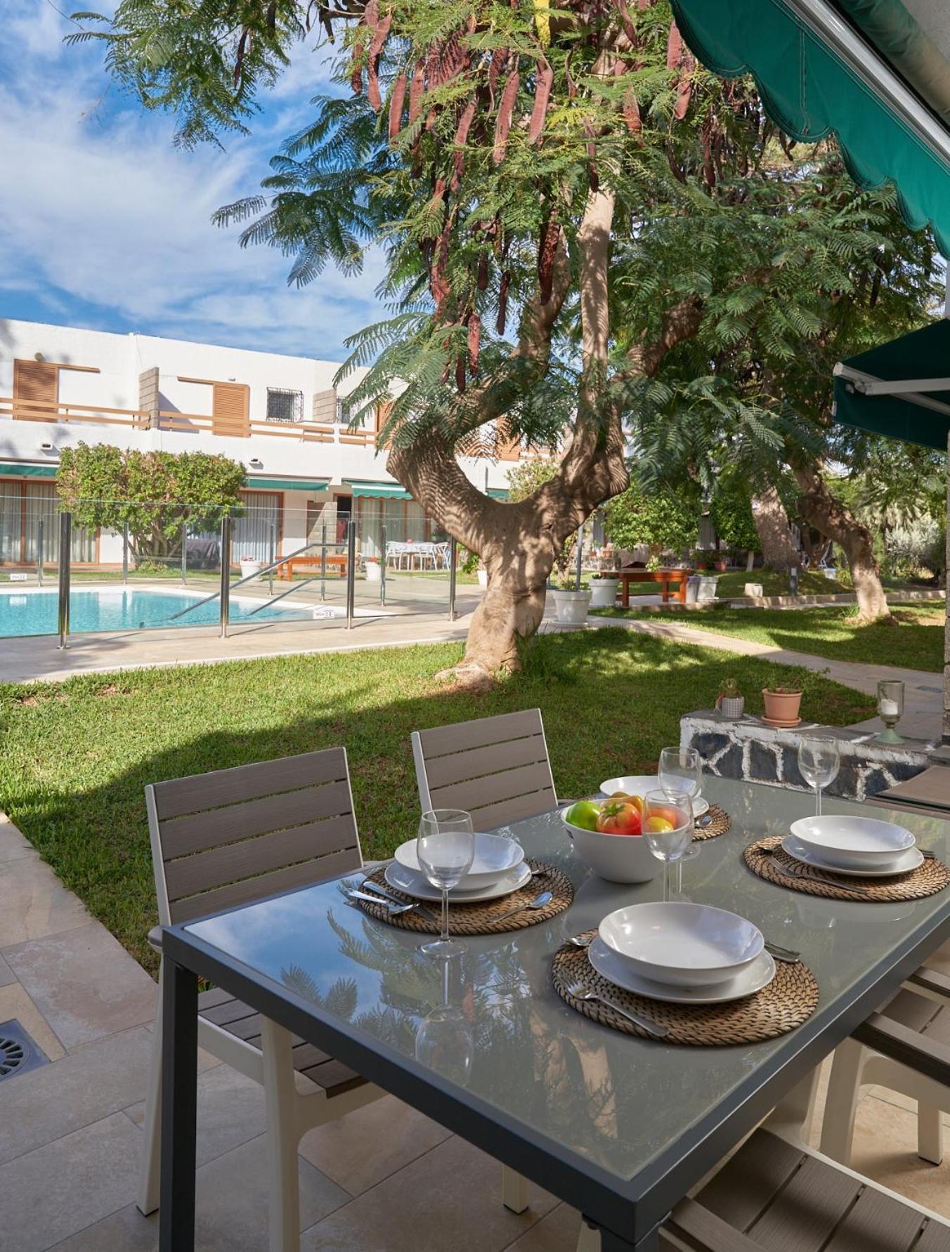 Timon Suites San Agustin Екстериор снимка